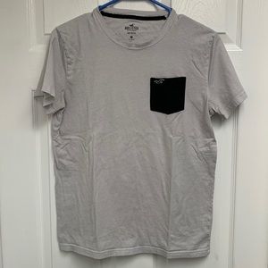 Hollister size xs extra small tee shortsleeved good as new never been worn!
